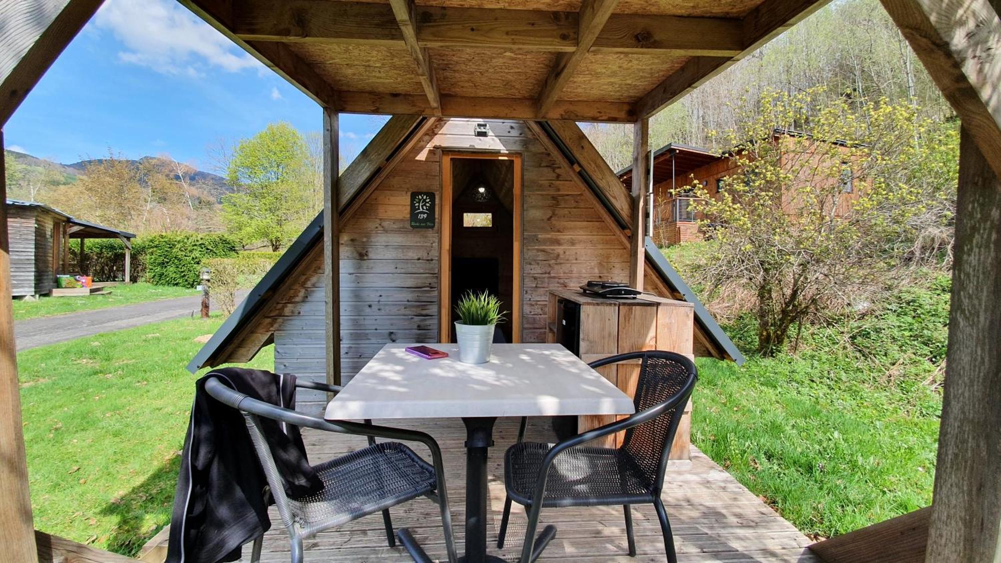 Camping Les Vernieres La Bourboule Sancy Ngoại thất bức ảnh