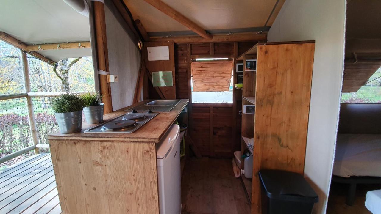 Camping Les Vernieres La Bourboule Sancy Ngoại thất bức ảnh